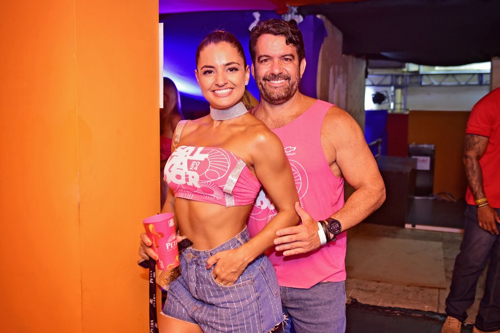 Lara Andrade e Paulo Magalhães no Camarote Salvador